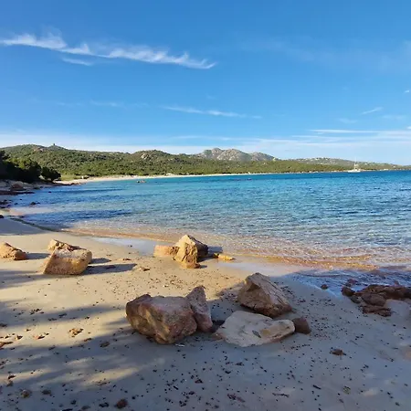 Дом отдыха Domo A Palattu Casa Vista Mare A Porto Rotondo